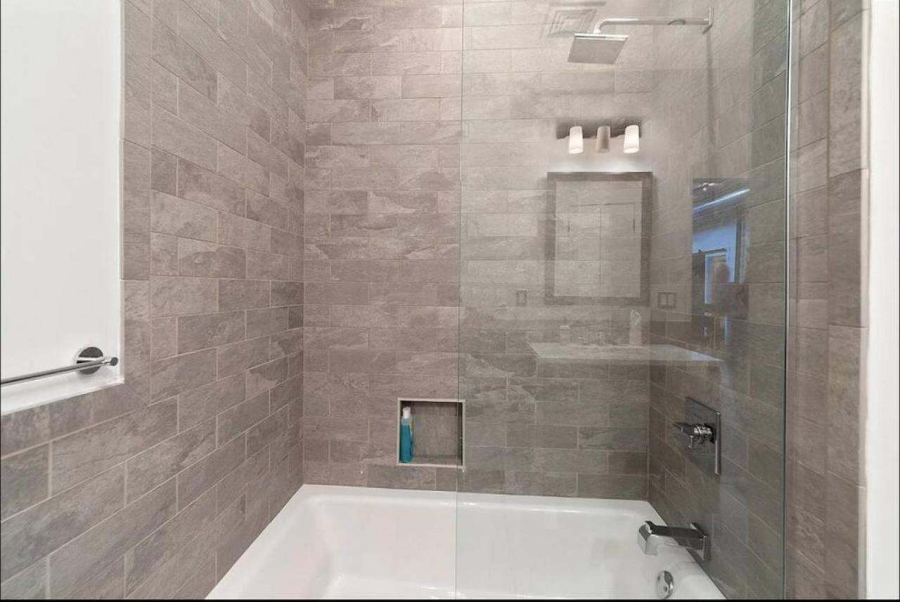 Luxurious Million Dollar Penthouse With Elevator And Parking Holiday home Philadelphia