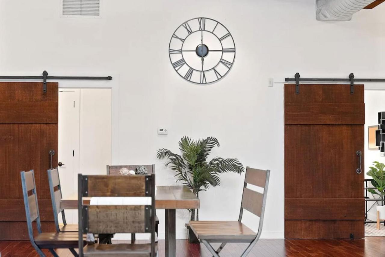 Luxurious Million Dollar Penthouse With Elevator And Parking Philadelphia